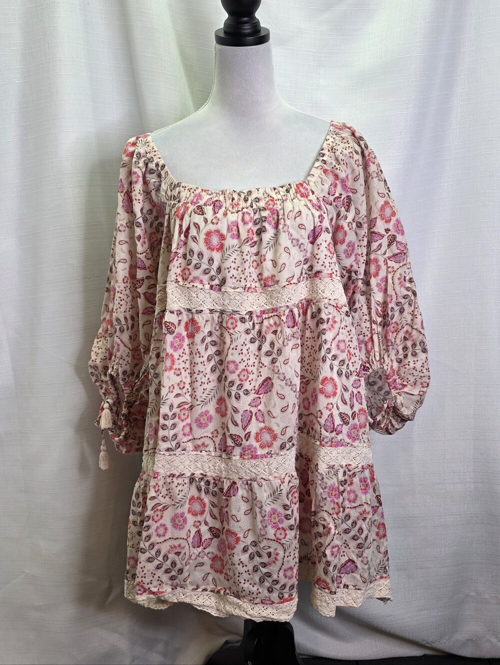 Olivaceous Cream and Pink Floral Paisley Puff Sleeve Boho Mini Dress Size Small